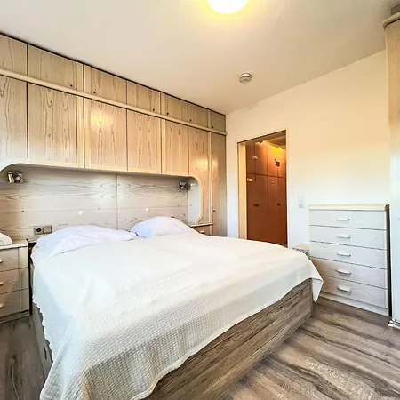 Hoehenblick - A1011 By Interhome * Lahnstein